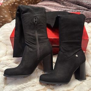 Guess black suede boots new, never been worn,but without tags.